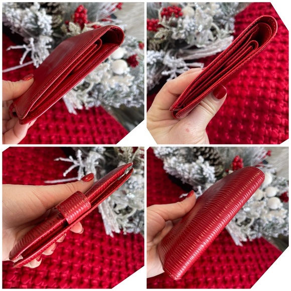 Authentic LOUIS VUITTON Red Epi bifold wallet - Picture 6 of 15